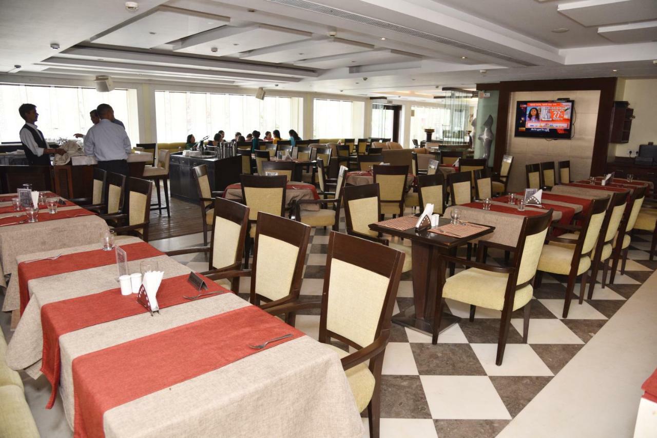 Hotel Western Court Chandīgarh Εξωτερικό φωτογραφία