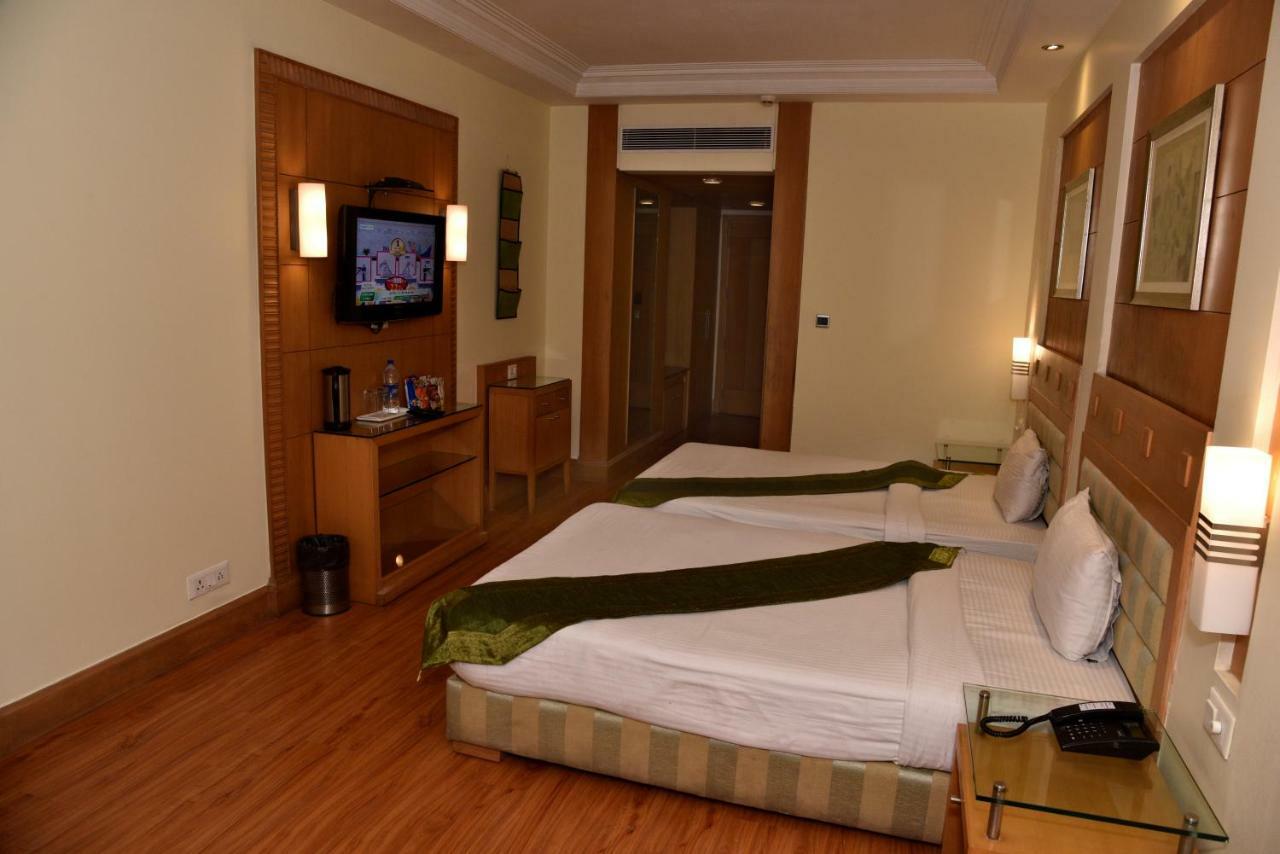 Hotel Western Court Chandīgarh Εξωτερικό φωτογραφία